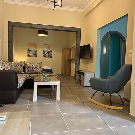 Spacious And Beautiful House Piraeus Buitenkant foto