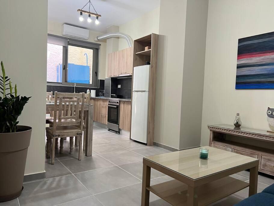 Spacious And Beautiful House Piraeus Buitenkant foto