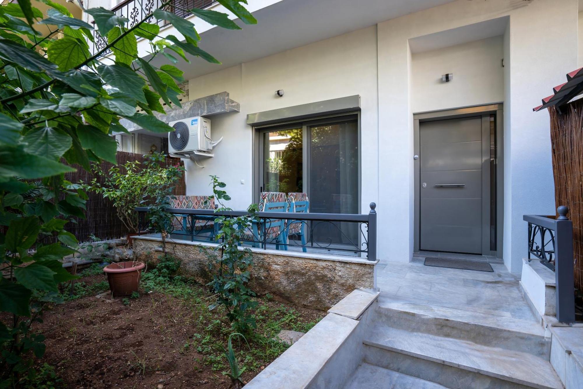 Spacious And Beautiful House Piraeus Buitenkant foto